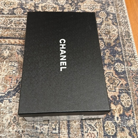 CHANEL Slingback Goatskin & Grosgrain Beige + Black - Picture 6 of 6